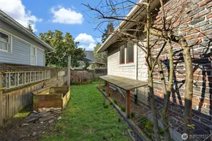 8007 Fremont Ave N, Seattle, WA 98103 - Photo 27