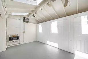 8007 Fremont Ave N, Seattle, WA 98103 - Photo 31