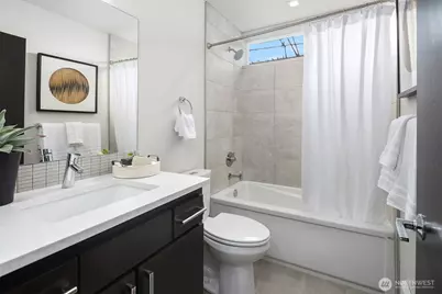 1114 16th Avenue #A, Seattle, WA 98122 - Photo 5