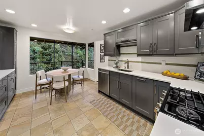 440 174th Place NE, Bellevue, WA 98008 - Photo 13