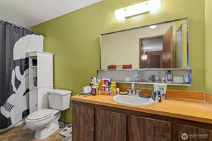 800 SW Harrier Cir, Oak Harbor, WA 98277 - Photo 17