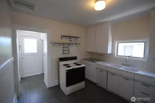 1726 Dexter Ave N, Seattle, WA 98109 - Photo 5