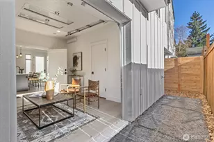 12044 Hiram Pl NE, Seattle, WA 98125 - Photo 9