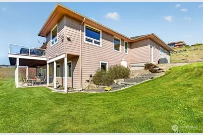 2350 10th Street NE, East Wenatchee, WA 98802 - Photo 5