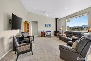 2350 10th St NE, East Wenatchee, WA 98802 - Photo 17