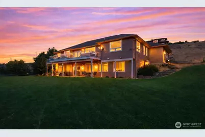 2350 10th Street NE, East Wenatchee, WA 98802 - Photo 3