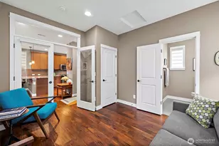 14317 Knoll Park Dr E, Bonney Lake, WA 98391 - Photo 15