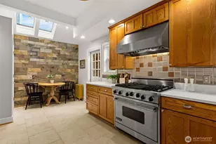 337 25th Ave E, Seattle, WA 98112 - Photo 9