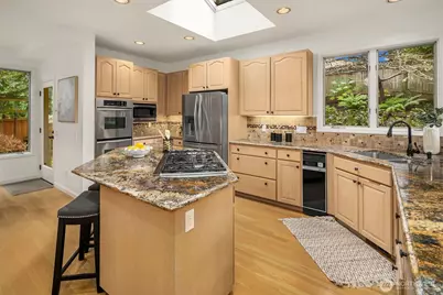 5208 Isola Place NW, Issaquah, WA 98027 - Photo 15