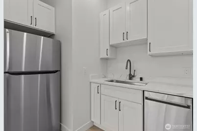 15815 47th Avenue S, Tukwila, WA 98188 - Photo 33