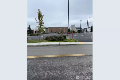 1216 N Broadway, Everett, WA 98201 - Photo 3