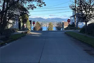 9818 61st Ave S, Seattle, WA 98118 - Photo 17