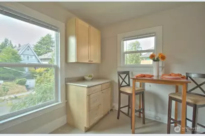 620 Malden Avenue E #4, Seattle, WA 98112 - Photo 7