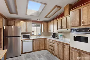 5216 Yakima Ln SE, Lacey, WA 98503 - Photo 13