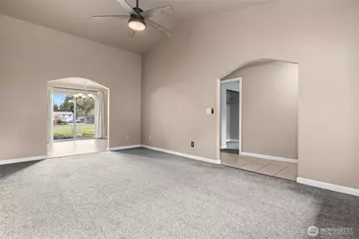 15207 15209 95th Avenue Ct E, Puyallup, WA 98375 - Photo 5