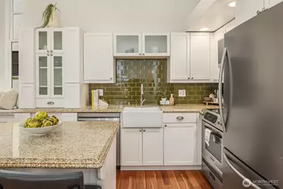 201 Galer Street #305, Seattle, WA 98109 - Photo 11