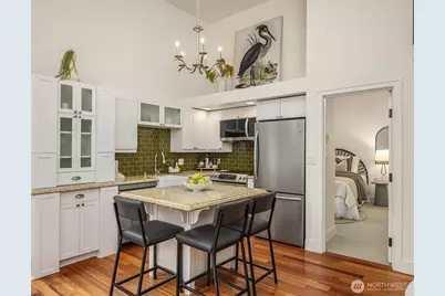 201 Galer Street #305, Seattle, WA 98109 - Photo 9