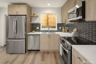 3918 S Juneau St, Seattle, WA 98118 - Photo 11