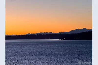 8204 East Side Drive NE, Tacoma, WA 98422 - Photo 37