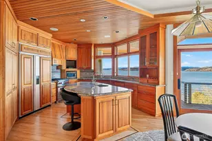 8204 East Side Dr NE, Tacoma, WA 98422 - Photo 9