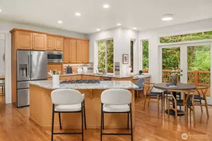 5706 NW Lac Leman Dr, Issaquah, WA 98027 - Photo 11