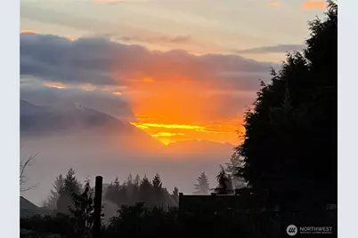 2302 277th Avenue SE, Sammamish, WA 98075 - Photo 29