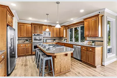 2302 277th Avenue SE, Sammamish, WA 98075 - Photo 5