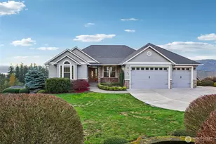 49 Essex Dr, Kelso, WA 98626 - Photo 3