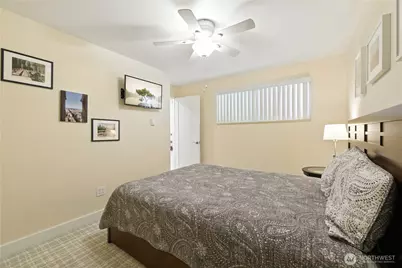 1810 43rd Avenue E #203, Seattle, WA 98112 - Photo 15