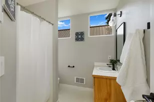 346 Wyatt Way NE, Bainbridge Island, WA 98110 - Photo 13