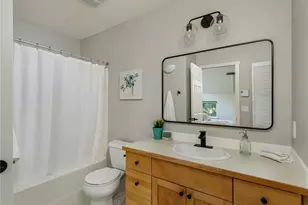 346 Wyatt Way NE, Bainbridge Island, WA 98110 - Photo 11