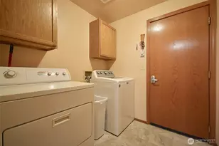 16205 Lindsay Rd SE, Yelm, WA 98597 - Photo 23