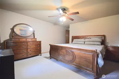 16205 Lindsay Road SE, Yelm, WA 98597 - Photo 19