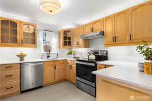 14052 Midvale Ave N, Seattle, WA 98133 - Photo 11