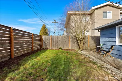 14052 Midvale Avenue N, Seattle, WA 98133 - Photo 23