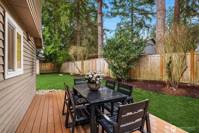 4222 205th Place NE, Sammamish, WA 98074 - Photo 33