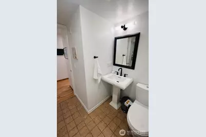 15405 NE 7th Place, Bellevue, WA 98007 - Photo 11