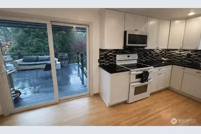 15405 NE 7th Place, Bellevue, WA 98007 - Photo 19