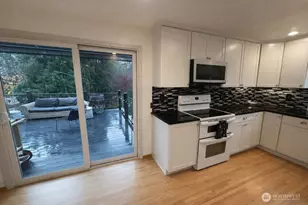 15405 NE 7th Pl, Bellevue, WA 98007 - Photo 19