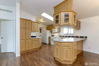 8318 38th Street E, Edgewood, WA 98371 - Photo 7