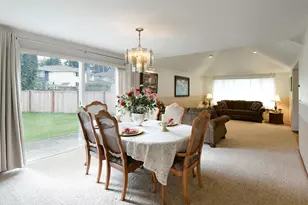 8202 48th St Ct W, University Place, WA 98467 - Photo 5