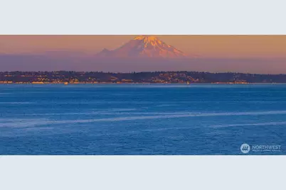 10668 NE Manor Lane, Bainbridge Island, WA 98110 - Photo 39