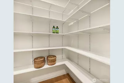 1024 91st Avenue NE, Bellevue, WA 98004 - Photo 17