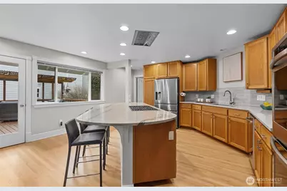 403 Slater Street S, Kirkland, WA 98033 - Photo 9