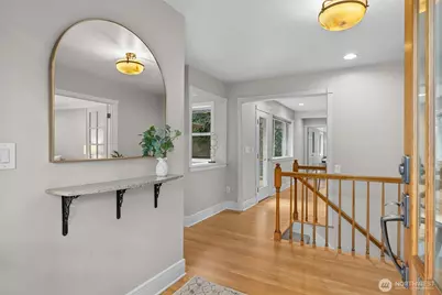 403 Slater Street S, Kirkland, WA 98033 - Photo 3