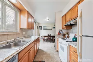 166 Virginia St, Kelso, WA 98626 - Photo 13