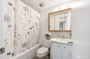 924 Shorewood Dr, Bremerton, WA 98312 - Photo 15