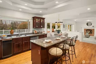 8550 NE 28th St, Hunts Point, WA 98004 - Photo 11