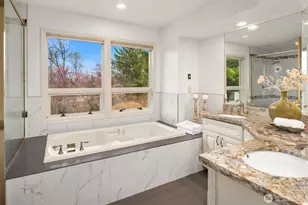 8550 NE 28th St, Hunts Point, WA 98004 - Photo 25