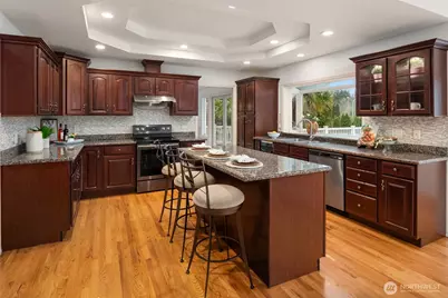 8550 NE 28th Street, Hunts Point, WA 98004 - Photo 9